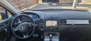 VW Touareg R LINE Full Option   interior piele, navigație, 4x4! - imagine 5
