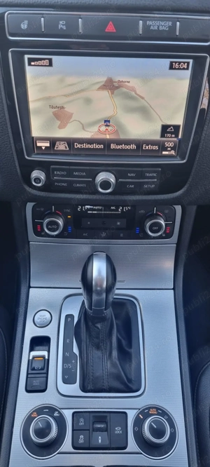 VW Touareg R LINE Full Option   interior piele, navigație, 4x4! - imagine 3