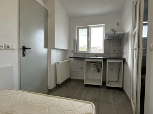  Proprietar inchiriez garsoniera in Calea Sagului,cu 1500 lei lunar,cheltuieli incluse