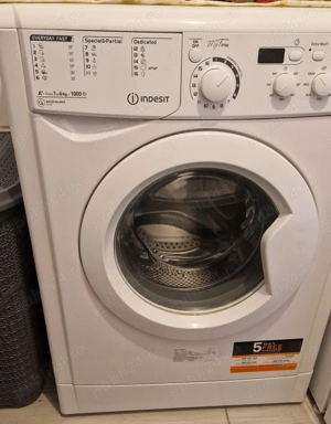 Vând masina de spalat