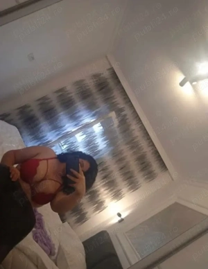 Transexuala azi am ajuns .fac si show web 