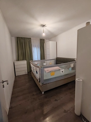 Vand apartament 3 camere Ghiroda - imagine 4