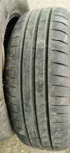 Anvelope Dunlop 195 65 15 vara