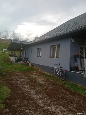 Casă de vanzare - imagine 2