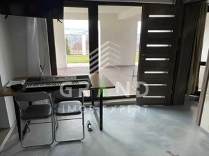 Casă elegantă de închiriat în Borhanci – curte, parcare și confort complet - imagine 4