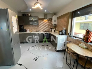 Casă elegantă de închiriat în Borhanci – curte, parcare și confort complet - imagine 3