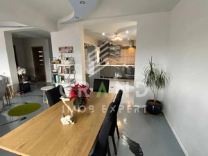 Casă elegantă de închiriat în Borhanci – curte, parcare și confort complet - imagine 2