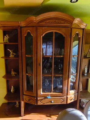 Mobilier de vânzare