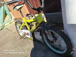 Vând bicicleta pentru copii 