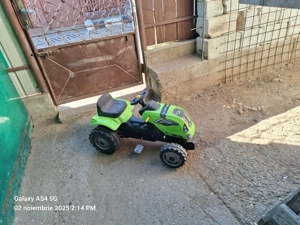 Vând tractorasi pentru copii 