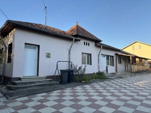 De vânzare: Casă spațioasă în Răzvad de Jos, Dâmbovița - imagine 2