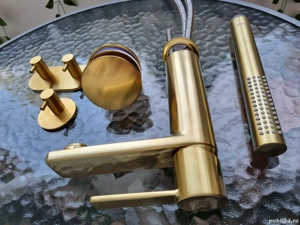 accesorii baie roca gold brush