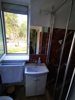Vand garsoniera renovata complet  - imagine 7