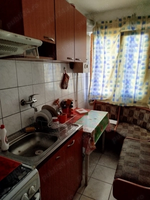 Vând apartament decomandat  - imagine 4