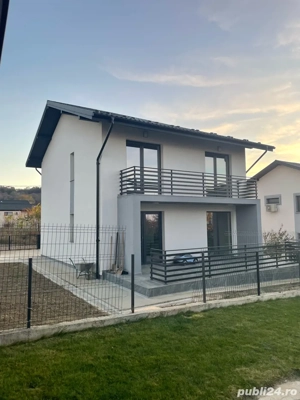 Casă modernă P+1E, vedere spectaculoasă asupra orașului, aproape de pădure, Bucium - imagine 9