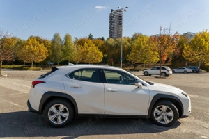 Lexus UX250H - imagine 6