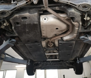 Lexus UX250H - imagine 16