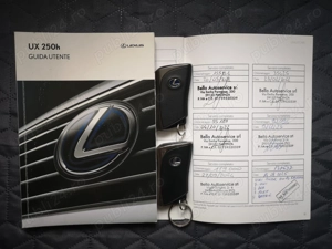 Lexus UX250H - imagine 18