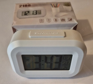 Ceas deșteptător digital 