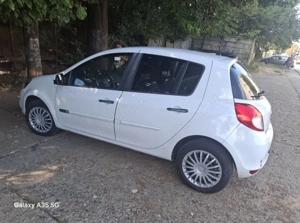 Vând   Renault Clio 3 2011 - imagine 2