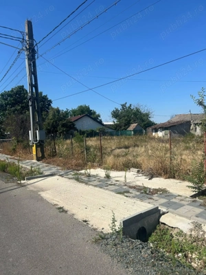 Teren intravilan Perieti 1100m2 - imagine 2