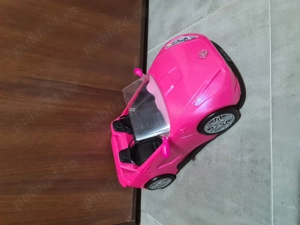 Vand mașină decapotabilă de jucărie Barbie. - imagine 2
