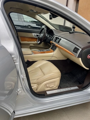 Jaguar XF Facelift 2012   2.2 Diesel 200CP   Masină Personală  - imagine 4