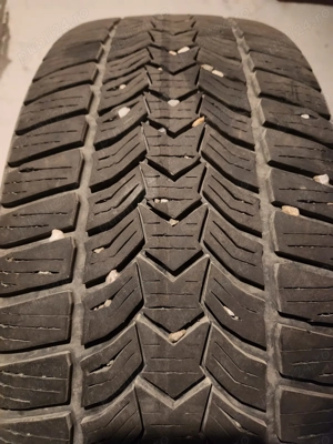 Set Anvelope iarna + jante aluminiu Volvo v40 2014 225/45 R17 - imagine 3