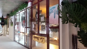 Spatiu comercial ultracentral cu vitrine inchiriere sau vanzare - imagine 4