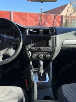 Volkswagen Jetta Hybrid 2013   251.000 km   Stare foarte bună - imagine 8
