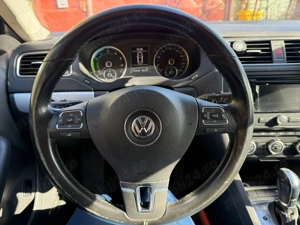 Volkswagen Jetta Hybrid 2013   251.000 km   Stare foarte bună - imagine 5