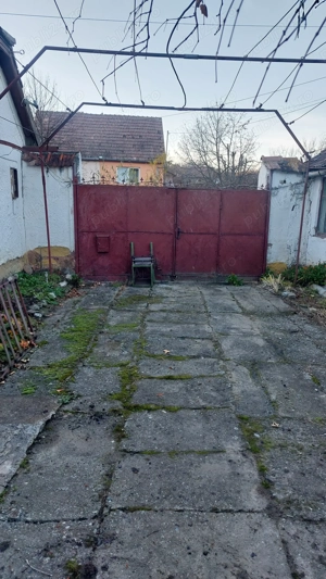 Casă de vânzare în Țichindeal, 35 km de Sibiu - imagine 7