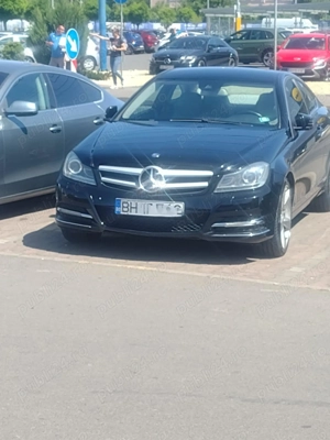Mercedes-Benz Classe C Coupé 220 CDI BlueEFFICIENCY Coupé Executive 2013 - imagine 5