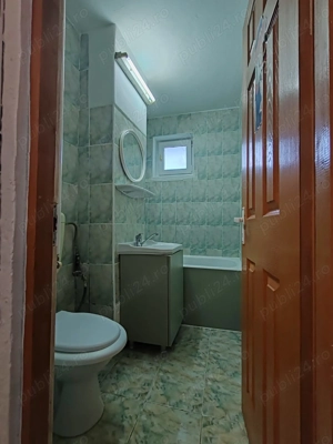  Apartament 3 camere, decomandat, 51 mp, parter   zonă bună - imagine 5