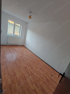  Apartament 3 camere, decomandat, 51 mp, parter   zonă bună - imagine 3