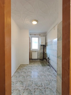 Apartament 3 camere, decomandat, 51 mp, parter   zonă bună - imagine 4