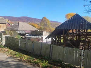 Vând casă și teren 