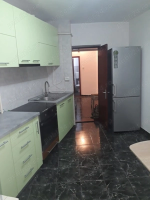 Închiriez apartament 3 camere - imagine 5