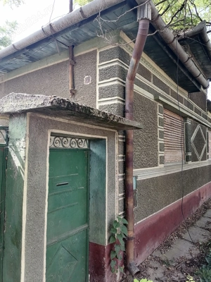Vând casa cu gradina și teren 28 arii în Ciumeghiu lângă biserica  - imagine 2