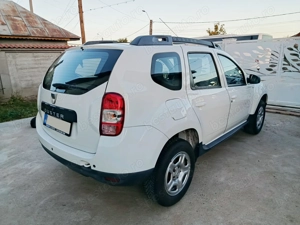 Dacia Duster 1,6 benzina, clima, navigatie - imagine 8