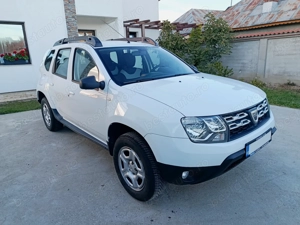 Dacia Duster 1,6 benzina, clima, navigatie - imagine 3