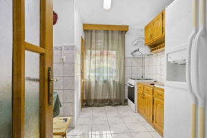 Apartament de închiriat cu 3 camere, 2 băi, în zona Micalaca - imagine 5