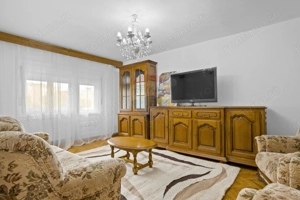 Apartament de închiriat cu 3 camere, 2 băi, în zona Micalaca