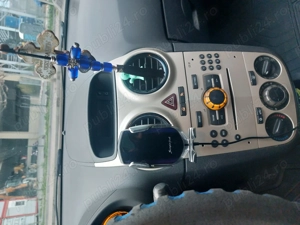 VAND Opel Corsa 2011 Benzina - imagine 4