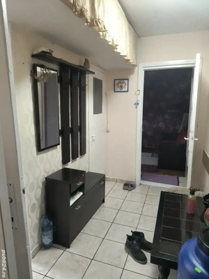 3 cam etaj 3 zona Sagului Piata Doina - imagine 3