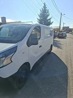 Renault Trafic Varianta lungă  - imagine 6
