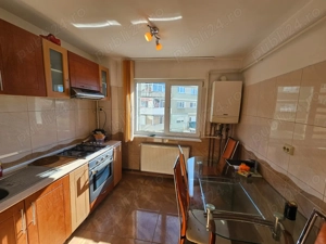 Apartament cu 2 camere de vânzare în Curtea de Argeș. - imagine 4