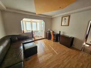 Apartament cu 2 camere de vânzare în Curtea de Argeș.