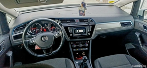 Volkswagen Touran 7 locuri - imagine 5