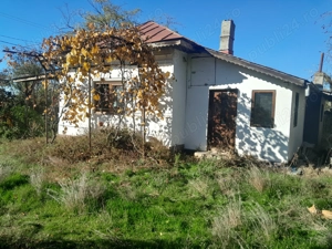 Casă de vânzare cu teren mare în satul Bolovani, 45km București - imagine 10